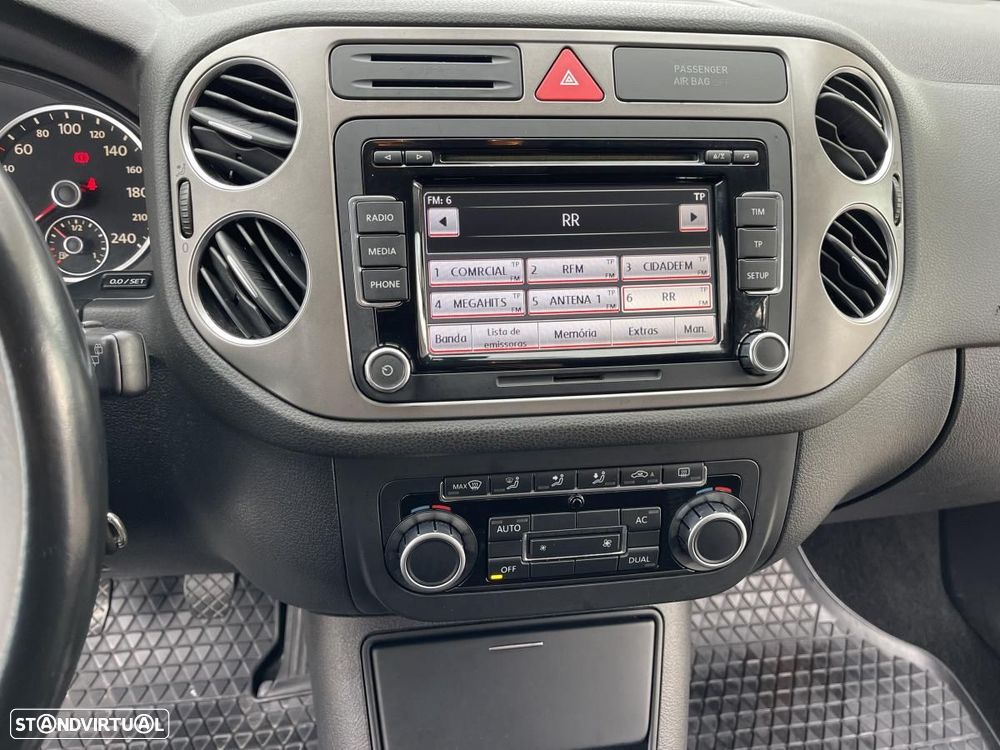 VW Tiguan 2.0 TDi Sport BlueMotion - 13