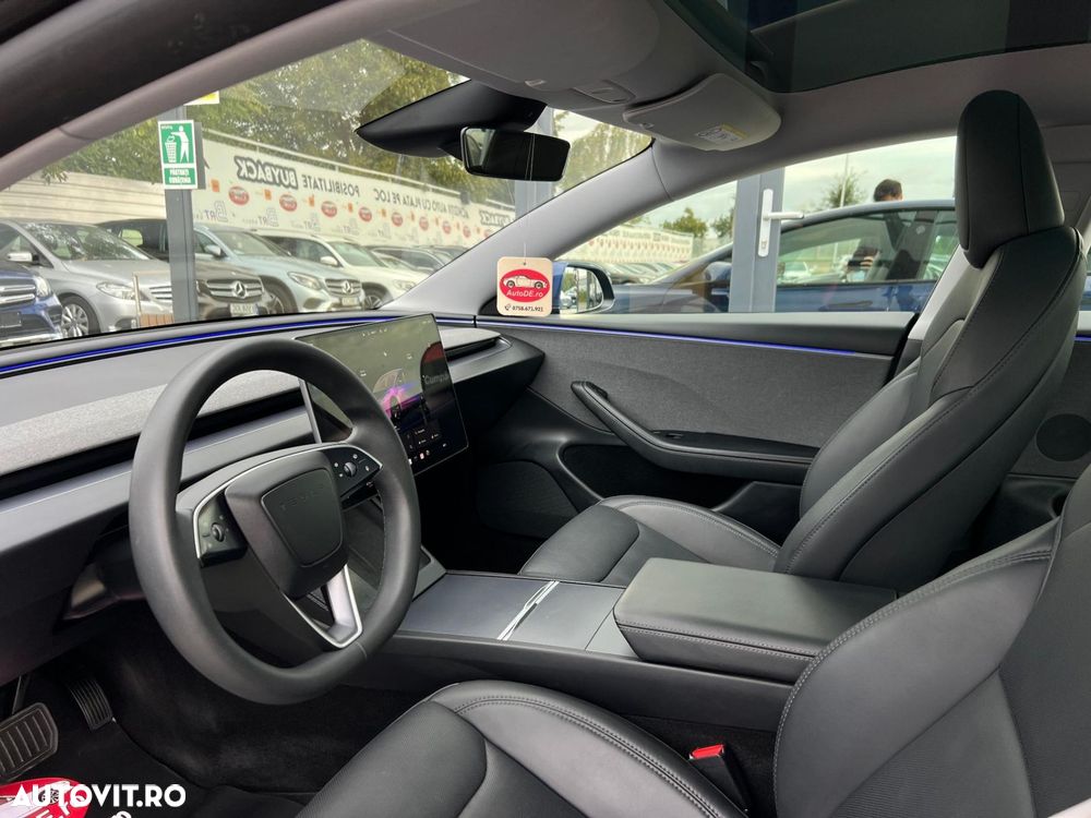 TESLA Model 3 2025 — imagine 5