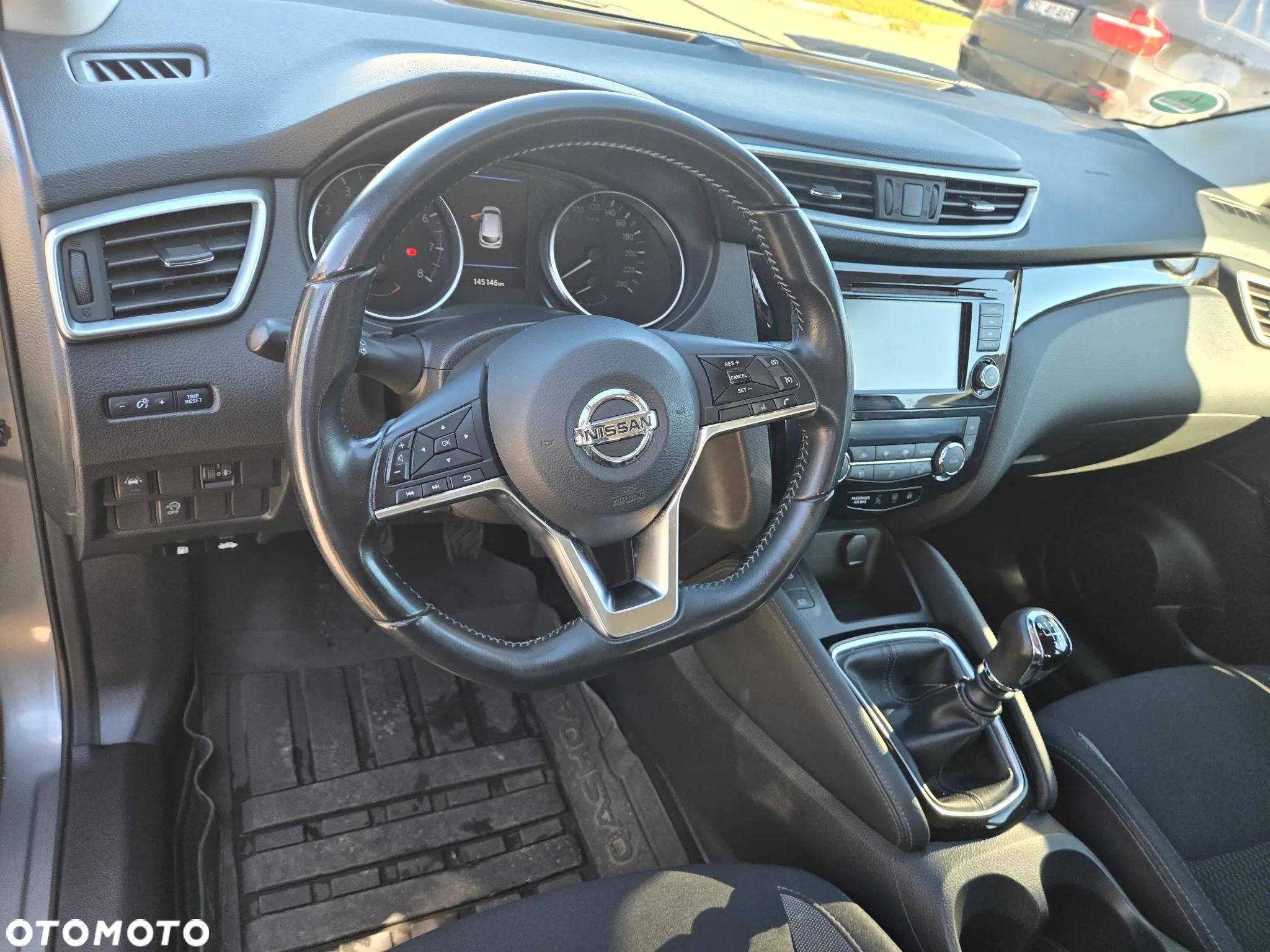 Nissan Qashqai 1.3 DIG-T TEKNA - 17