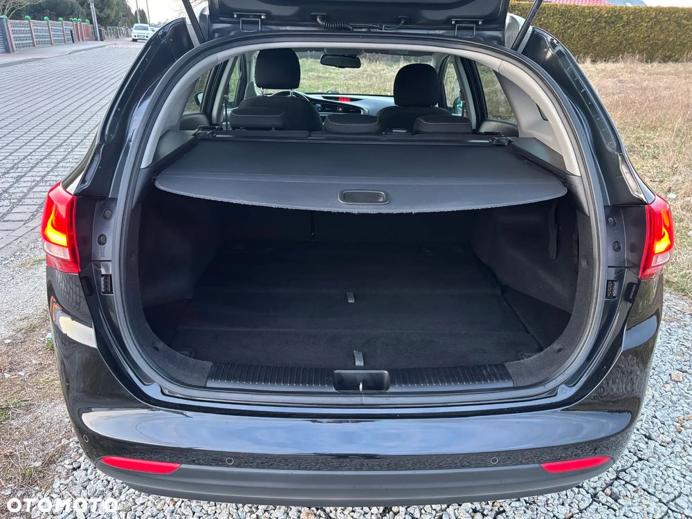 Kia Ceed 1.6 CRDi 136 ISG Platinum Edition - 16