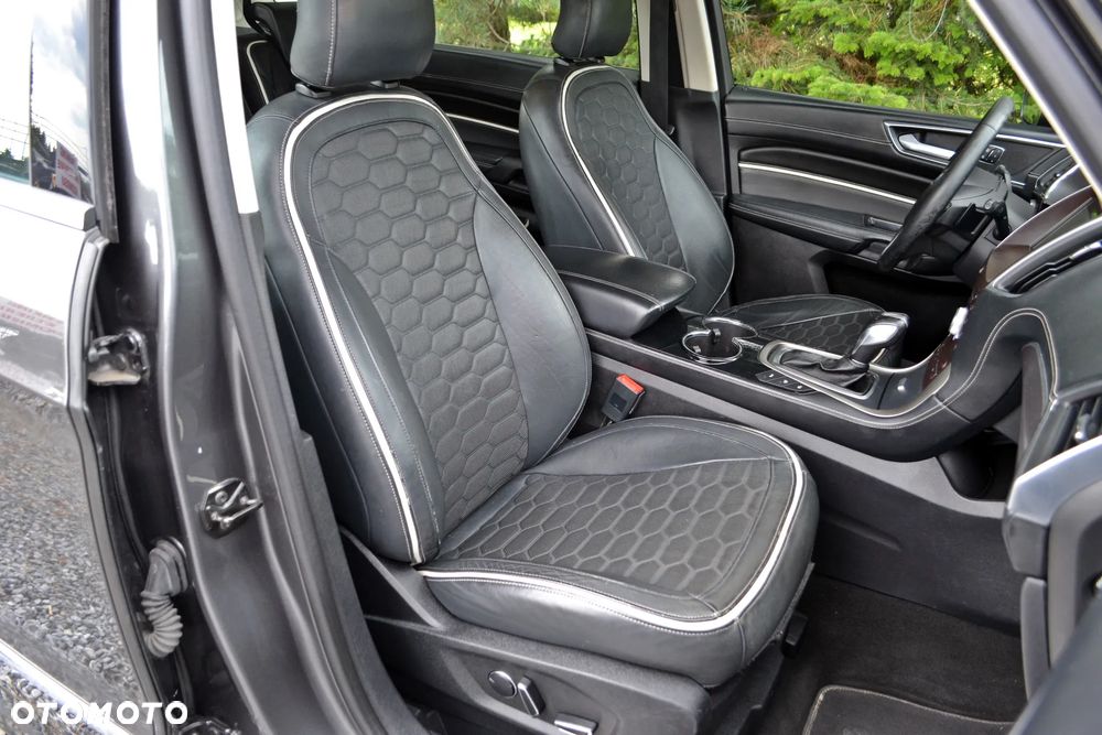 Ford S-Max 2.0 TDCi 4WD Vignale PowerShift - 29