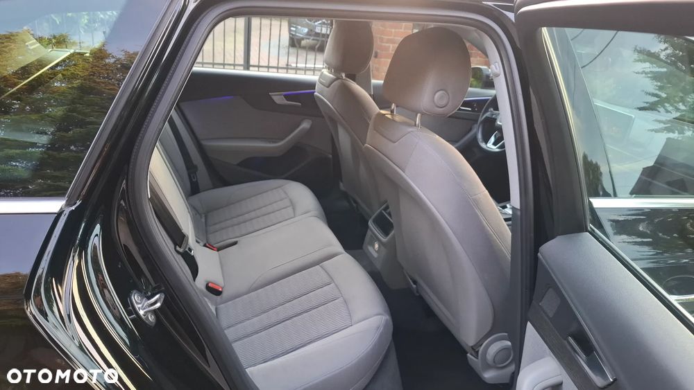 Audi A4 Avant 2.0 TDI S tronic - 16