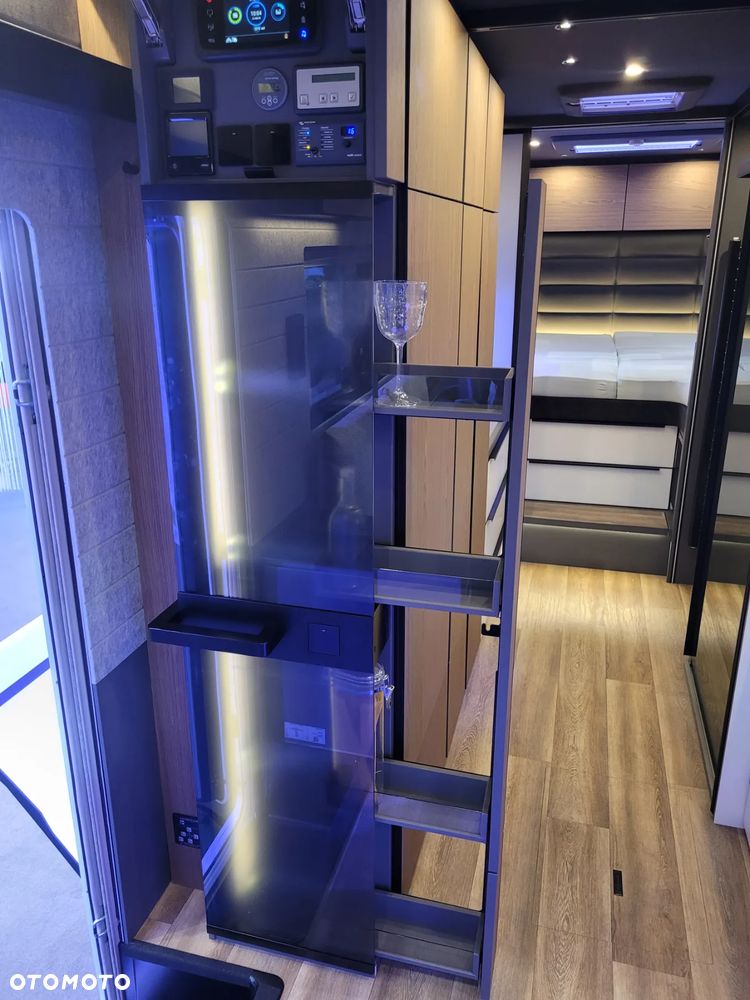 Niesmann-Bischoff Flair 920 - 17