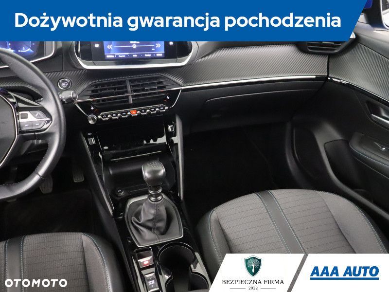 Peugeot 208 - 10