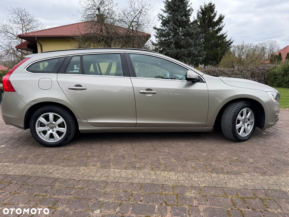 Volvo V60 D4 - 16