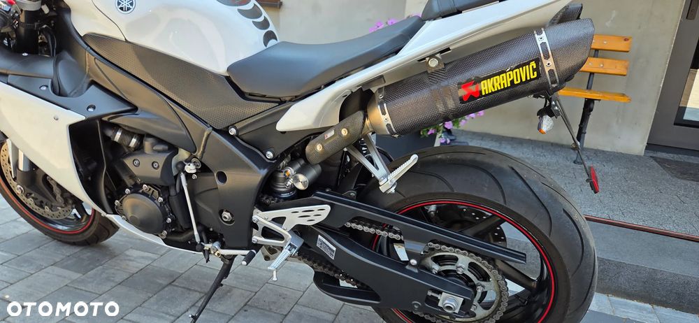 Yamaha YZF - 18
