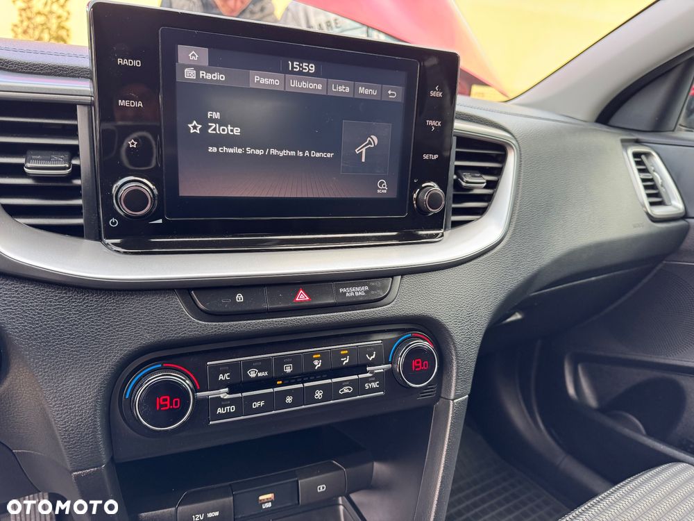 Kia XCeed 1.5 T-GDI OPF VISION - 32