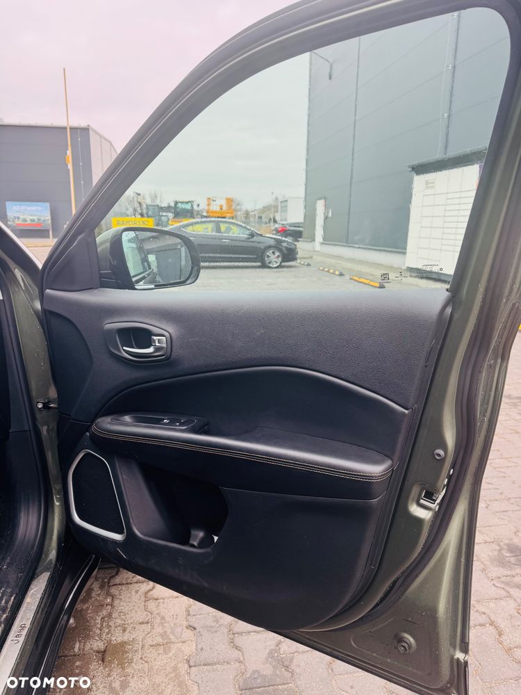 Jeep Compass 1.4 TMair Limited 4WD S&S - 11