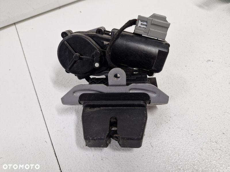 FORD S-MAX MK2 MONDEO MK5 ZAMEK KLAPY BAGAŻNIKA TYŁ TYLNY DOCIĄG - 1