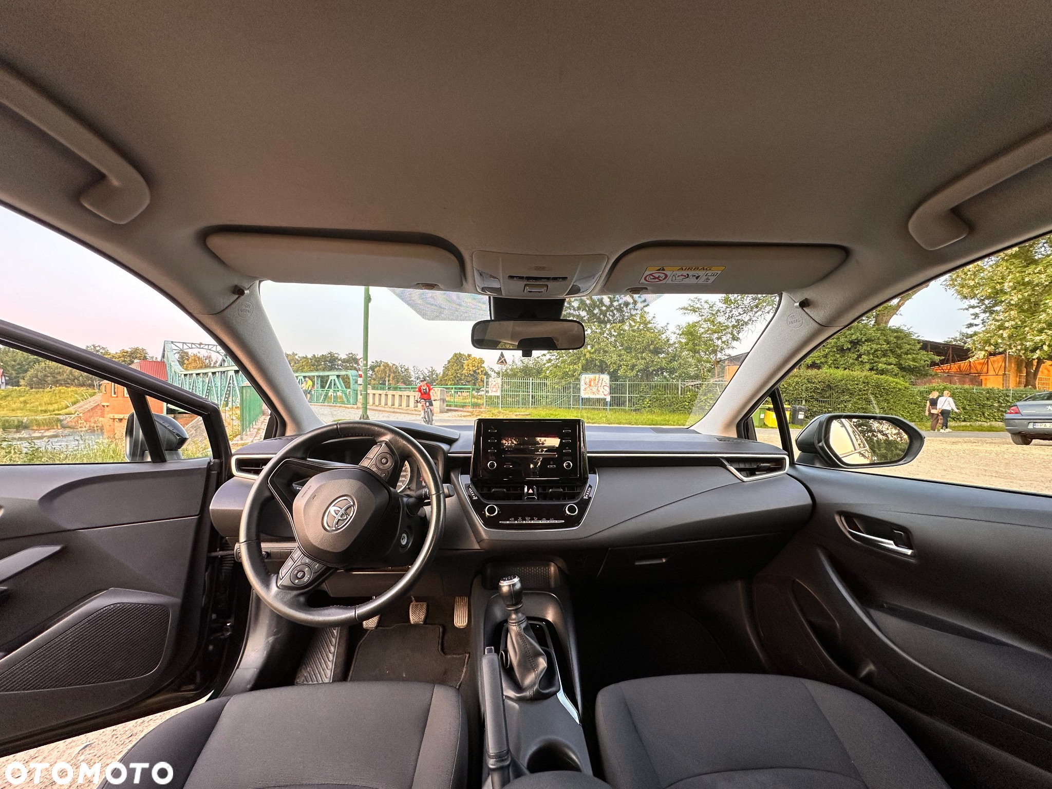Toyota Corolla 1.6 Active - 11