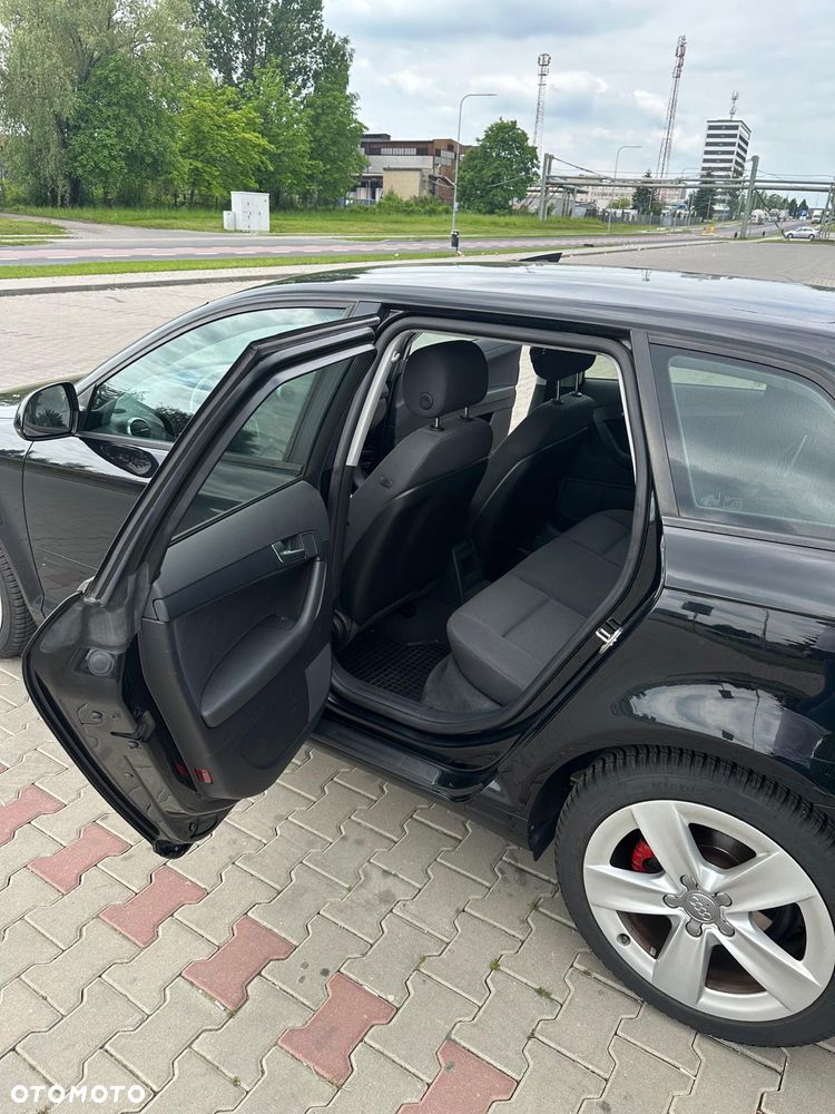 Audi A3 Sportback 1.6 TDI DPF Ambiente - 16