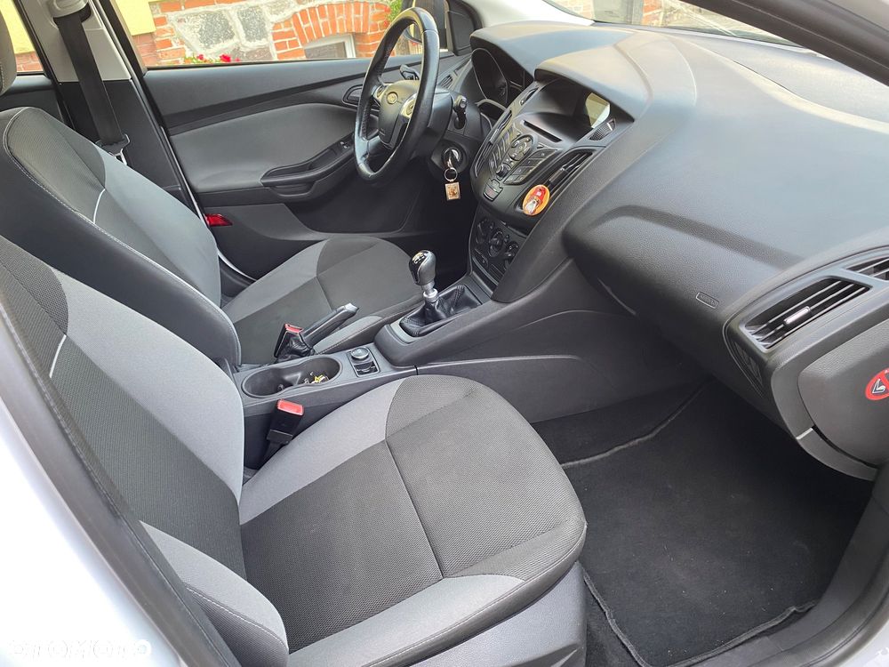 Ford Focus 1.6 TDCi Ambiente - 11