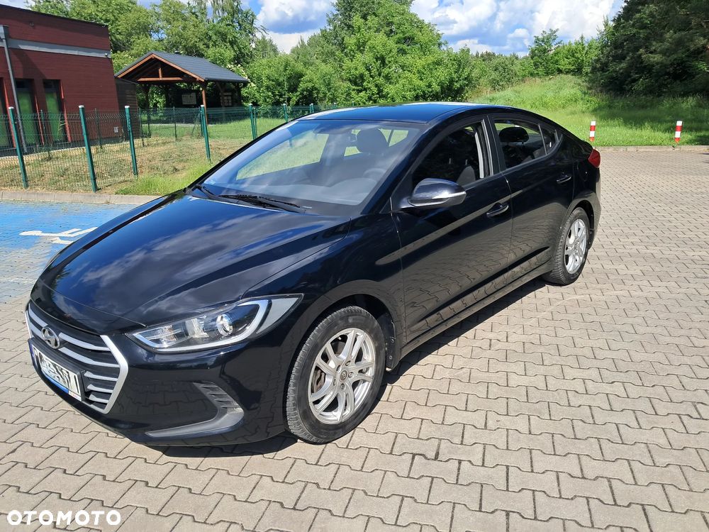 Hyundai Elantra 1.6 Classic Plus - 12