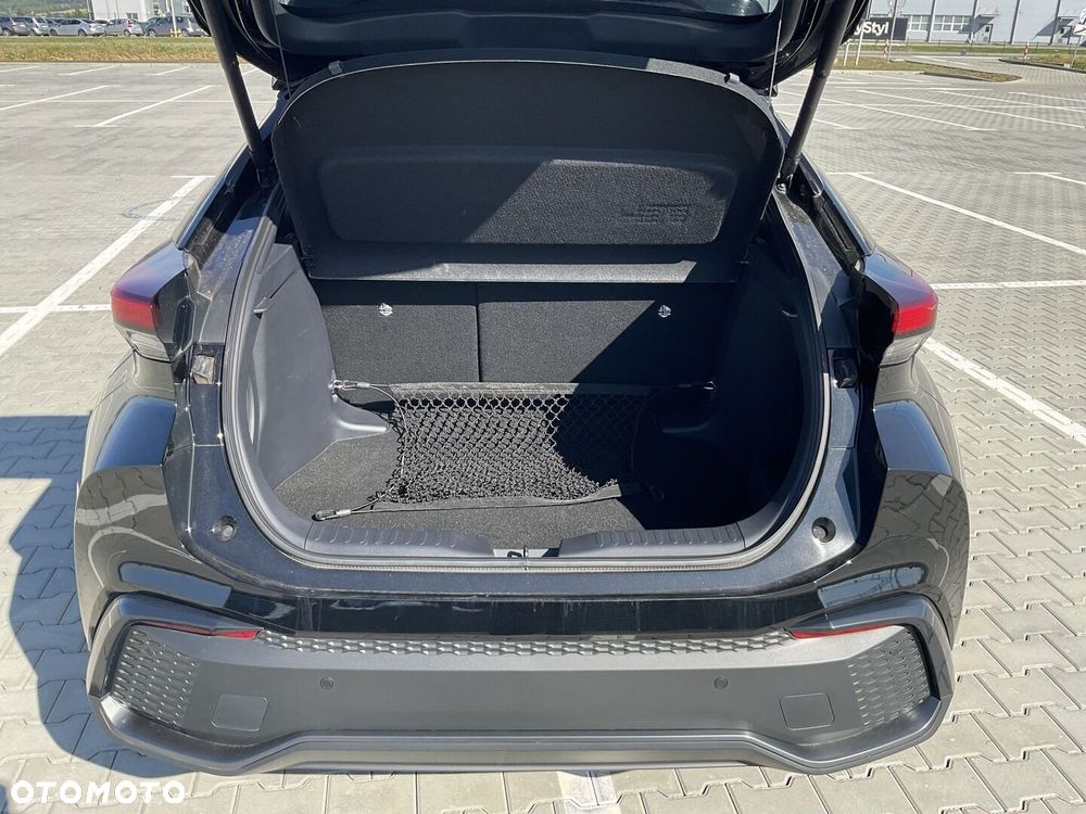 Toyota C-HR - 21