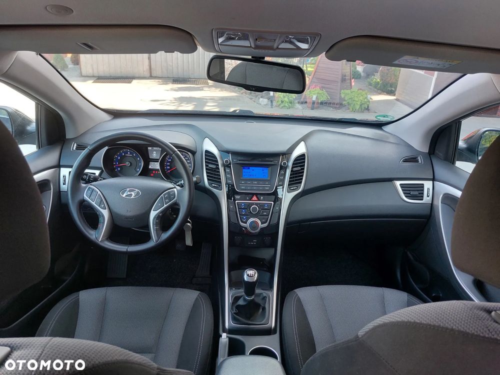 Hyundai i30 blue 1.6 GDI YES Gold - 14