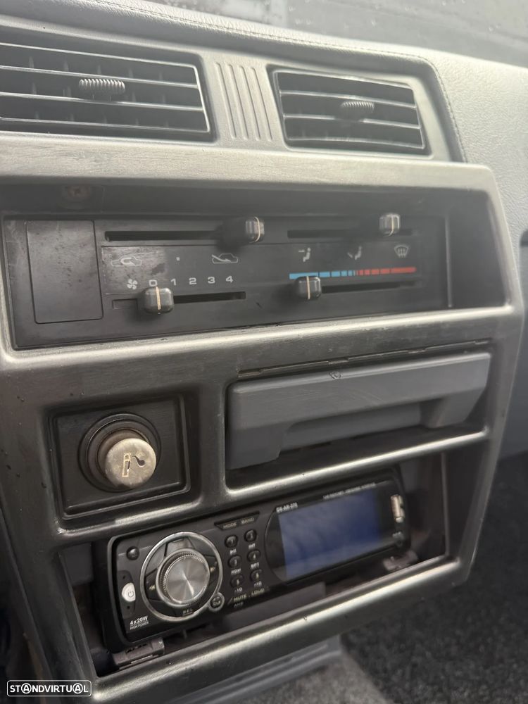 Nissan PICK-UP D21 TD 25 4X4 3 LUGARES - 14