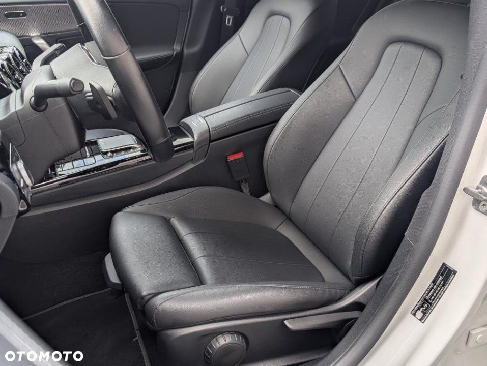 Mercedes-Benz CLA - 8