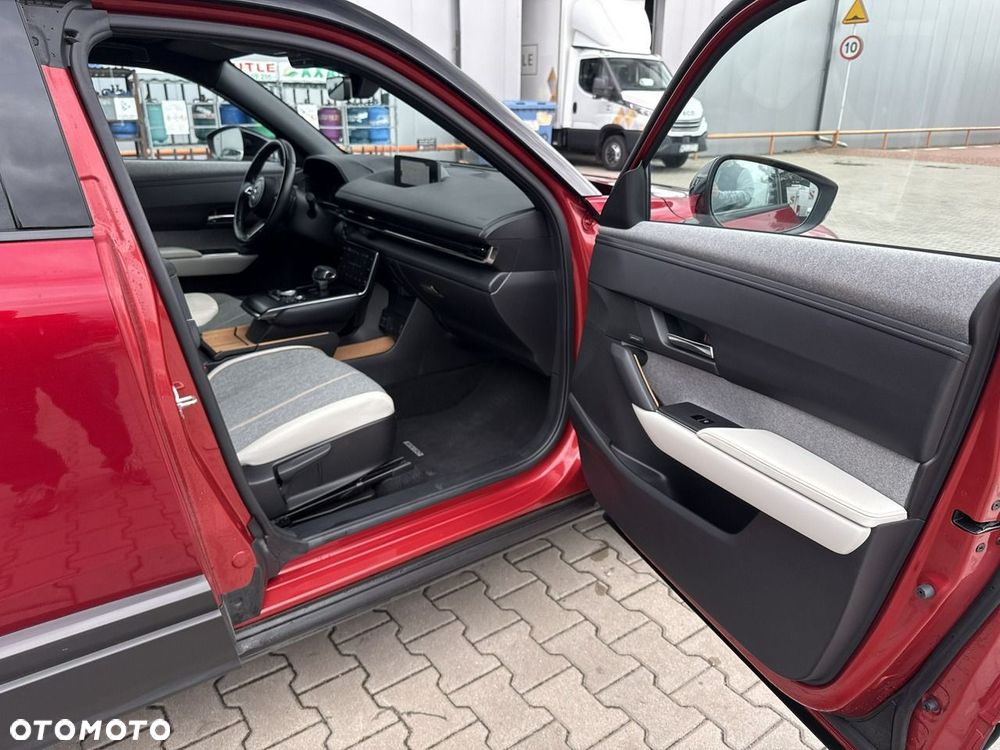 Mazda MX-30 - 15