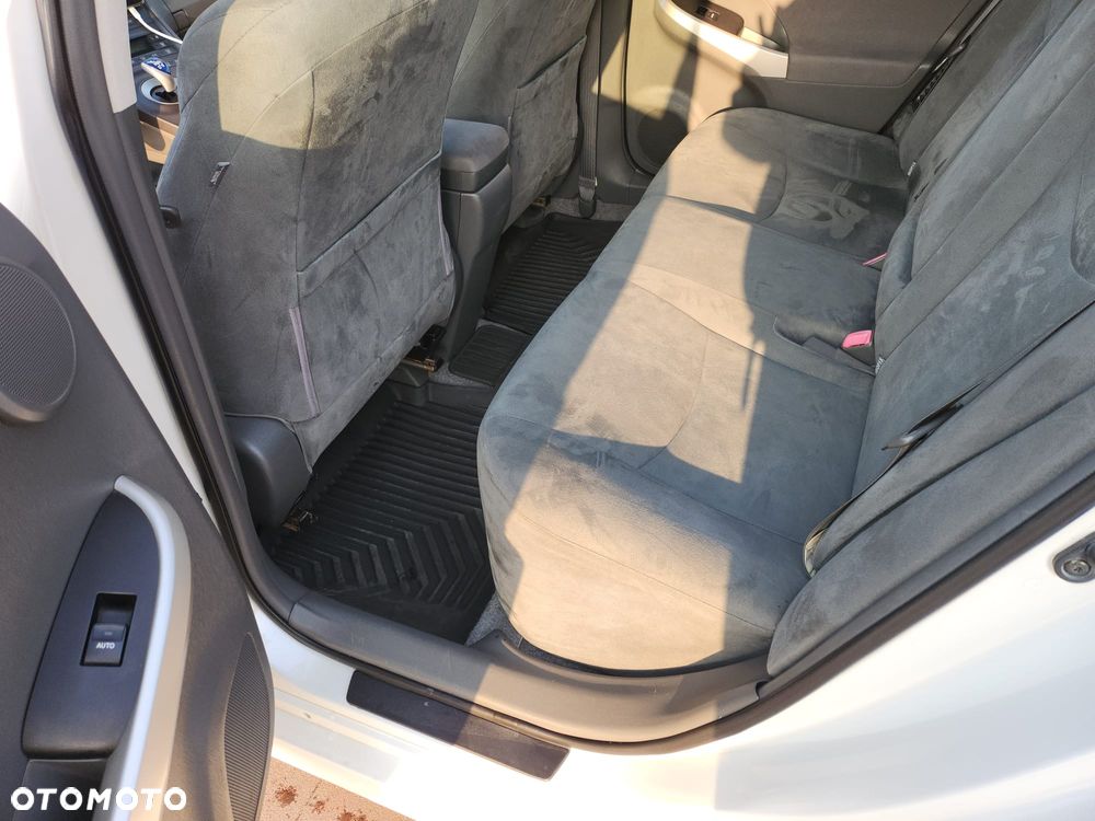 Toyota Prius 1.8 HSD Prestige - 13