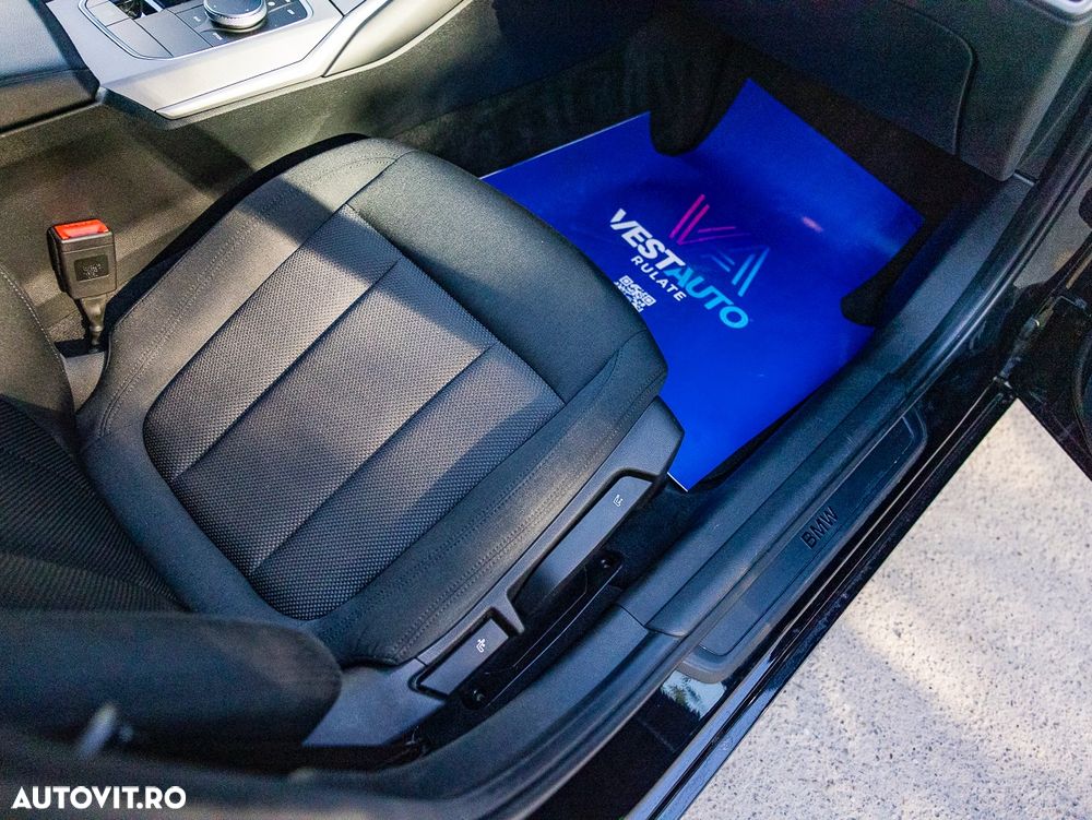 BMW Seria 3 320i AT - 37