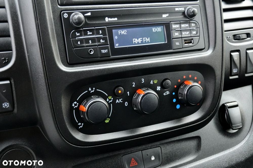 Renault Trafic - 27