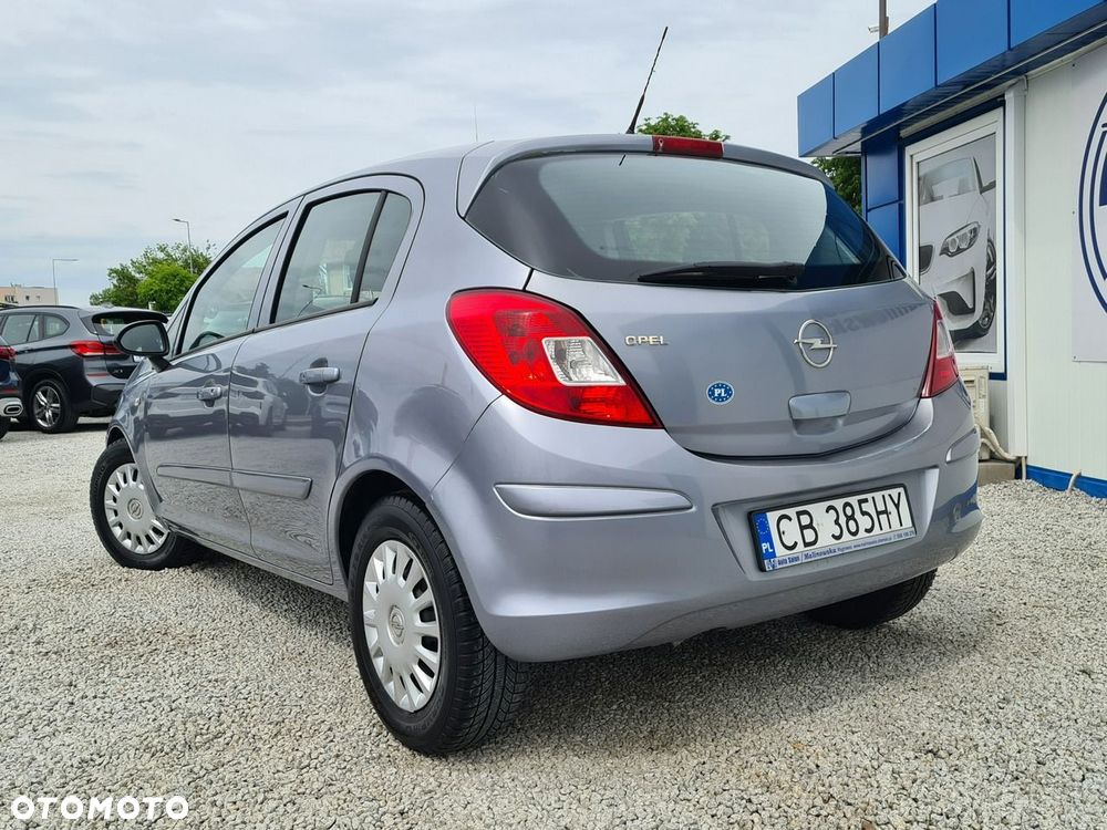 Opel Corsa 1.2 16V Edition - 4