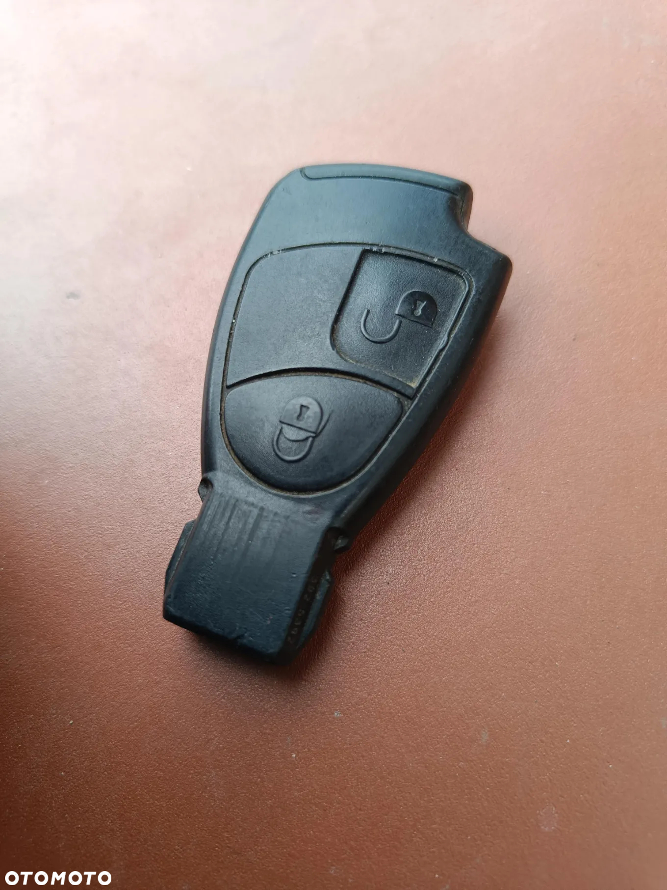 MERCEDES W164 W203 W209 W210 W211 W219 W220 KLUCZYK RYBKA 2P - 2