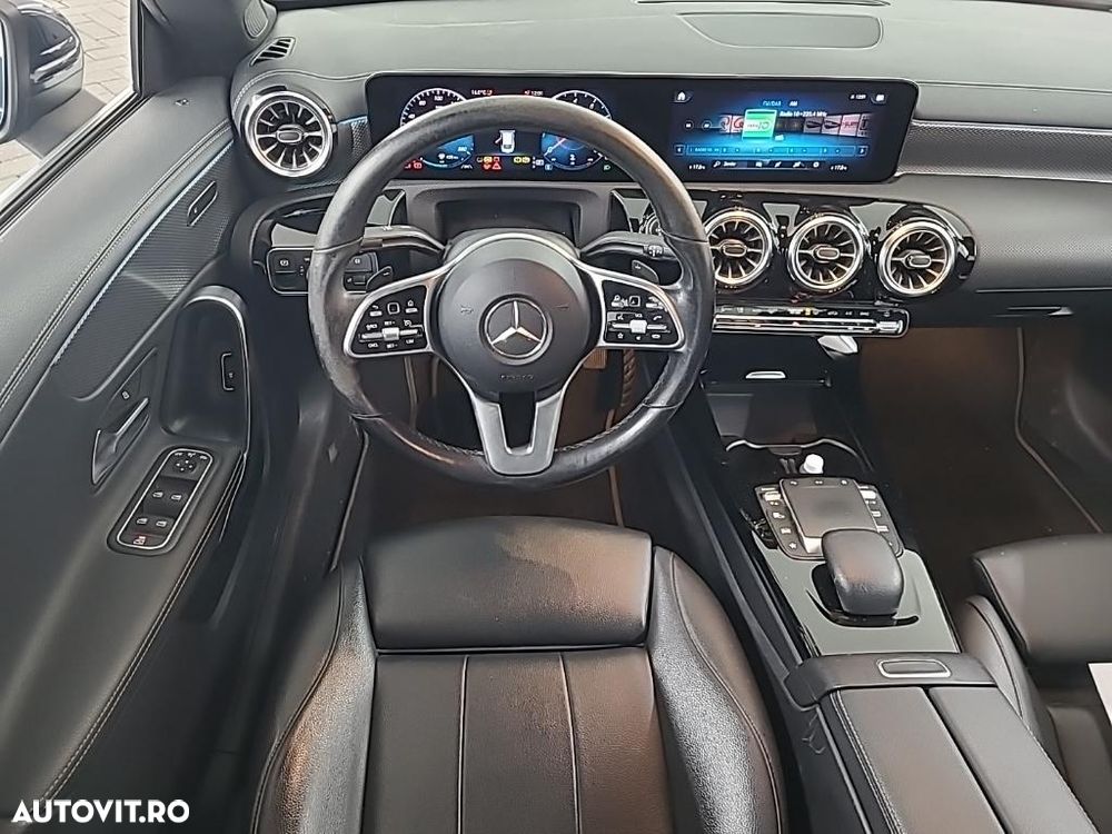 Mercedes-Benz CLA 200 7G-DCT Edition Progressive Line - 4