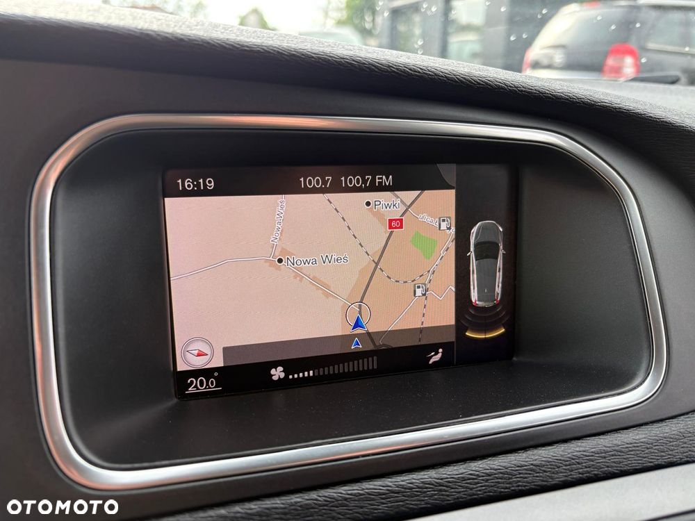 Volvo V40 D2 - 16