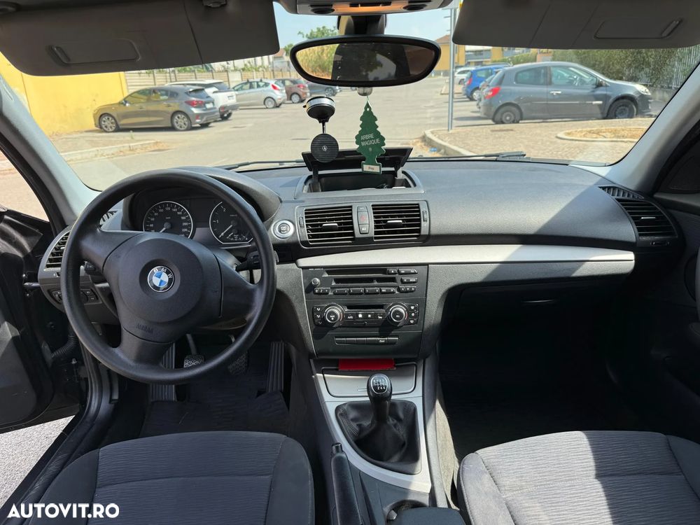 BMW Seria 1 118d - 29