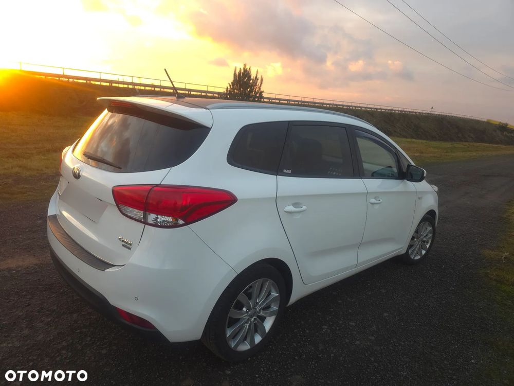 Kia Carens ver-1-7-crdi-xl-7os - 19