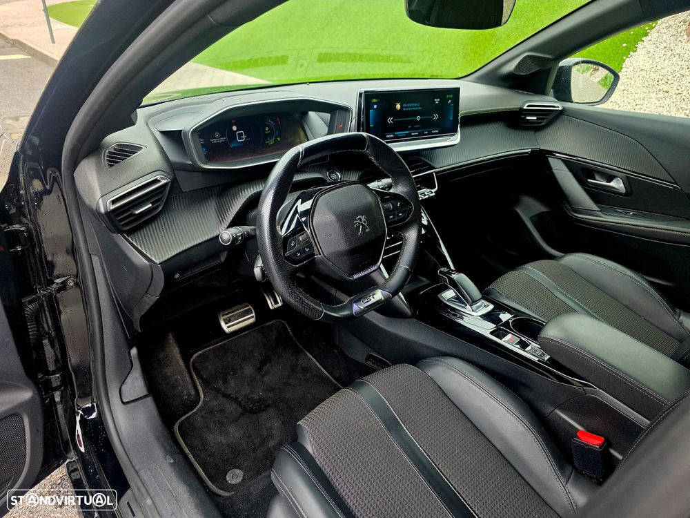 Peugeot e-208 50 kWh GT - 12