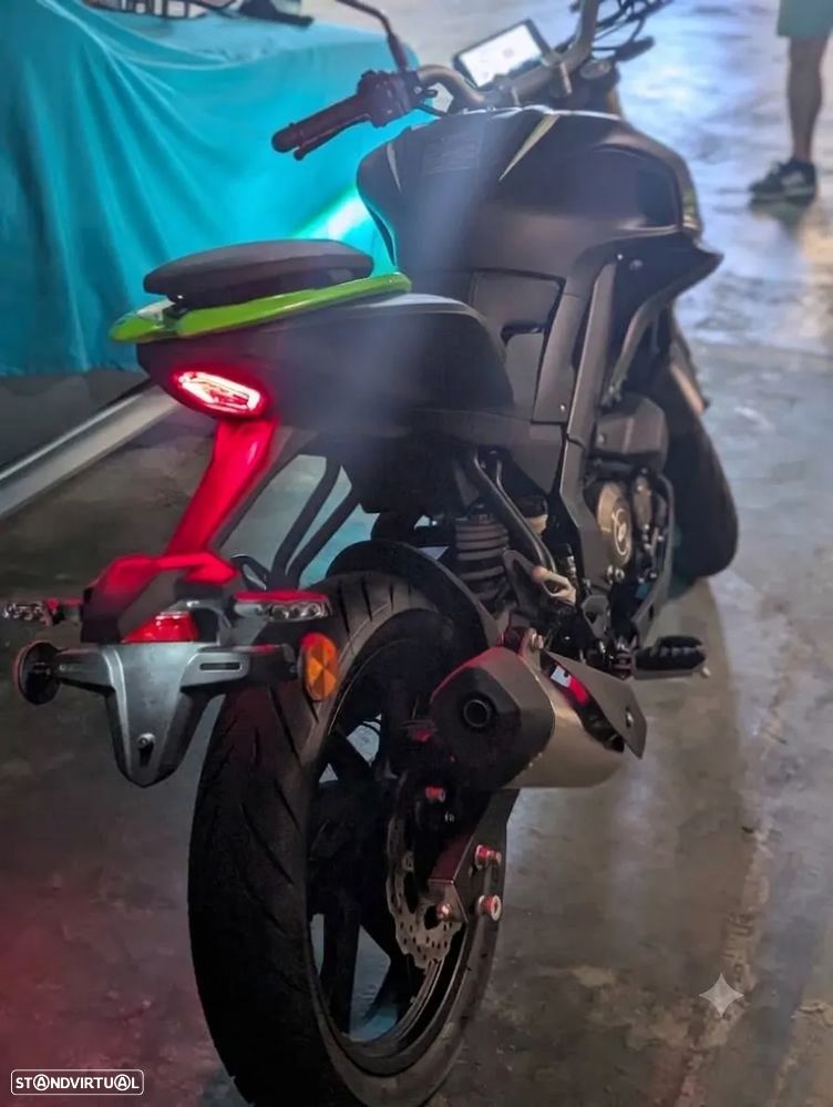 QJ Motor SRK 125S - 2