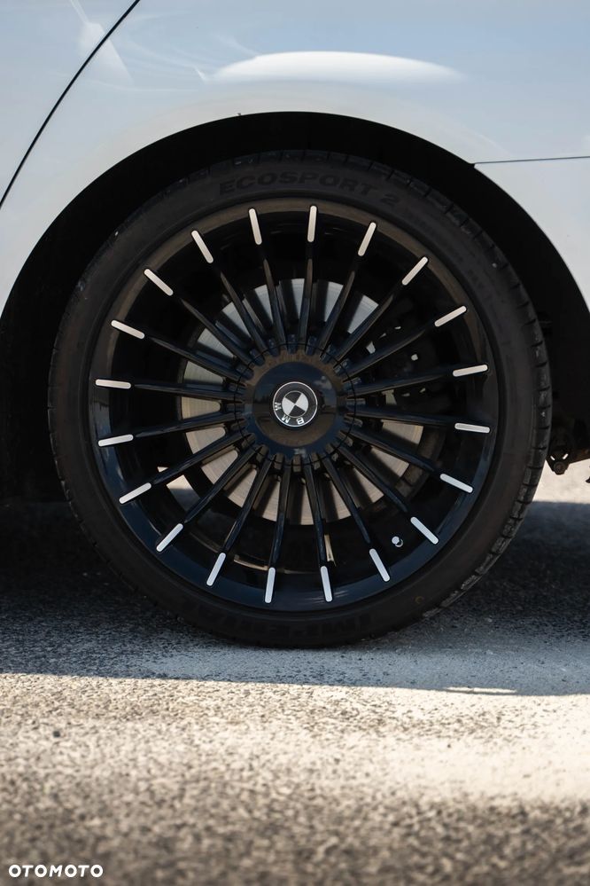 BMW Seria 5 535i xDrive Sport-Aut - 20