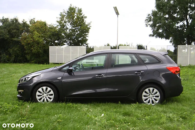 Kia Ceed - 5