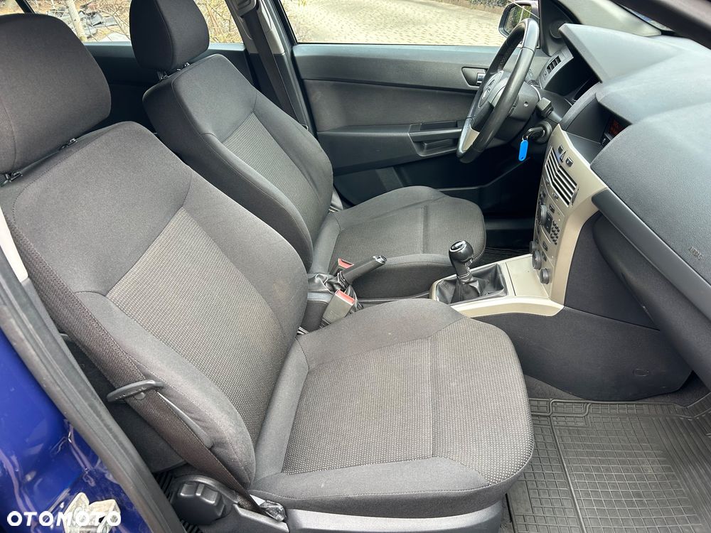 Opel Astra - 24