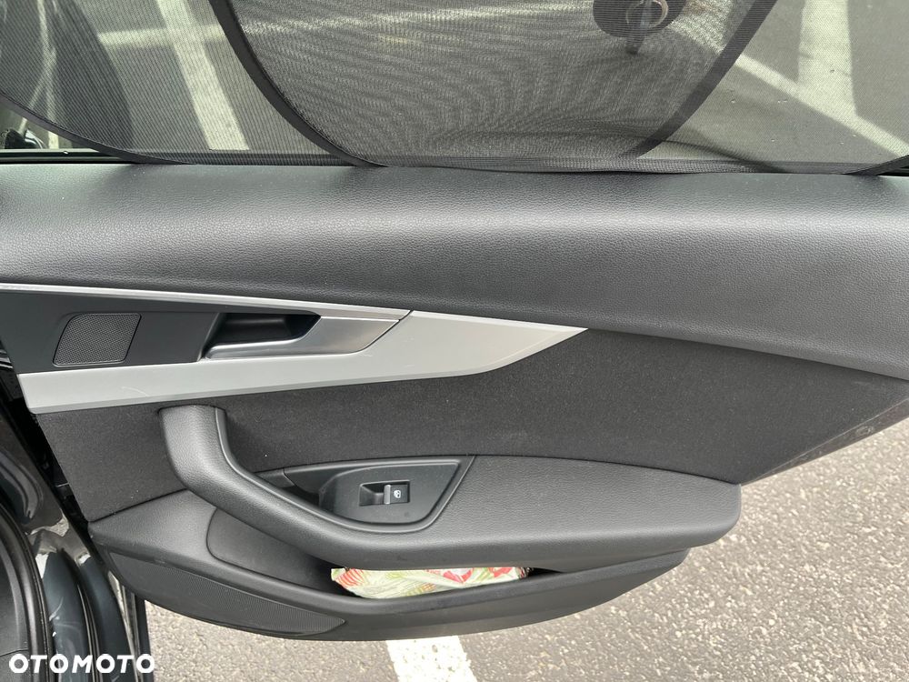 Audi A4 Avant 2.0 TDI Sport - 24