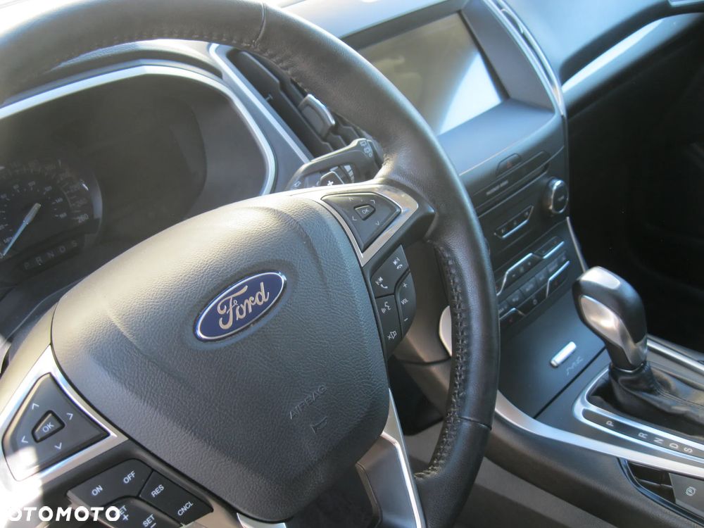 Ford Edge - 28