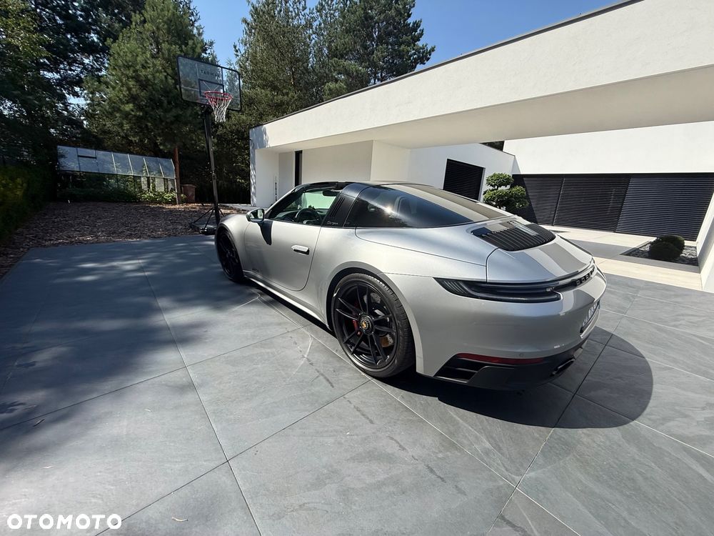 Porsche 911 Targa 4 GTS - 26