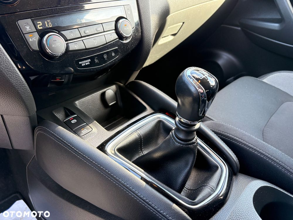 Nissan Qashqai 1.5 dCi Tekna EU6 - 15