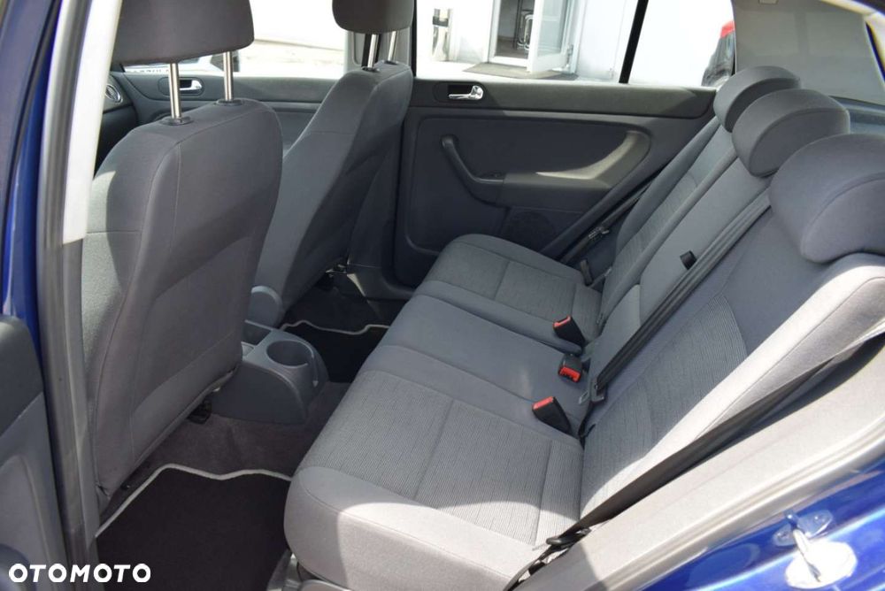 Volkswagen Golf Plus - 16