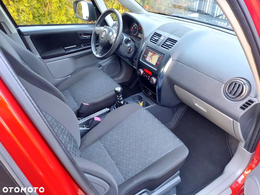 Suzuki SX4 2.0 DDiS 4x4 Style - 27