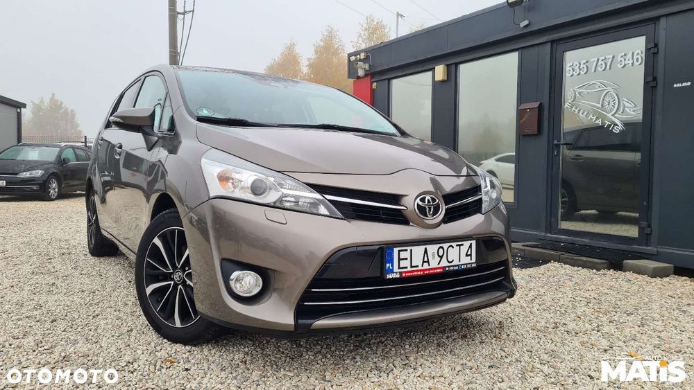 Toyota Verso - 8