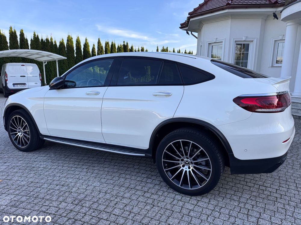 Mercedes-Benz GLC 300 e 4-Matic AMG Line - 10