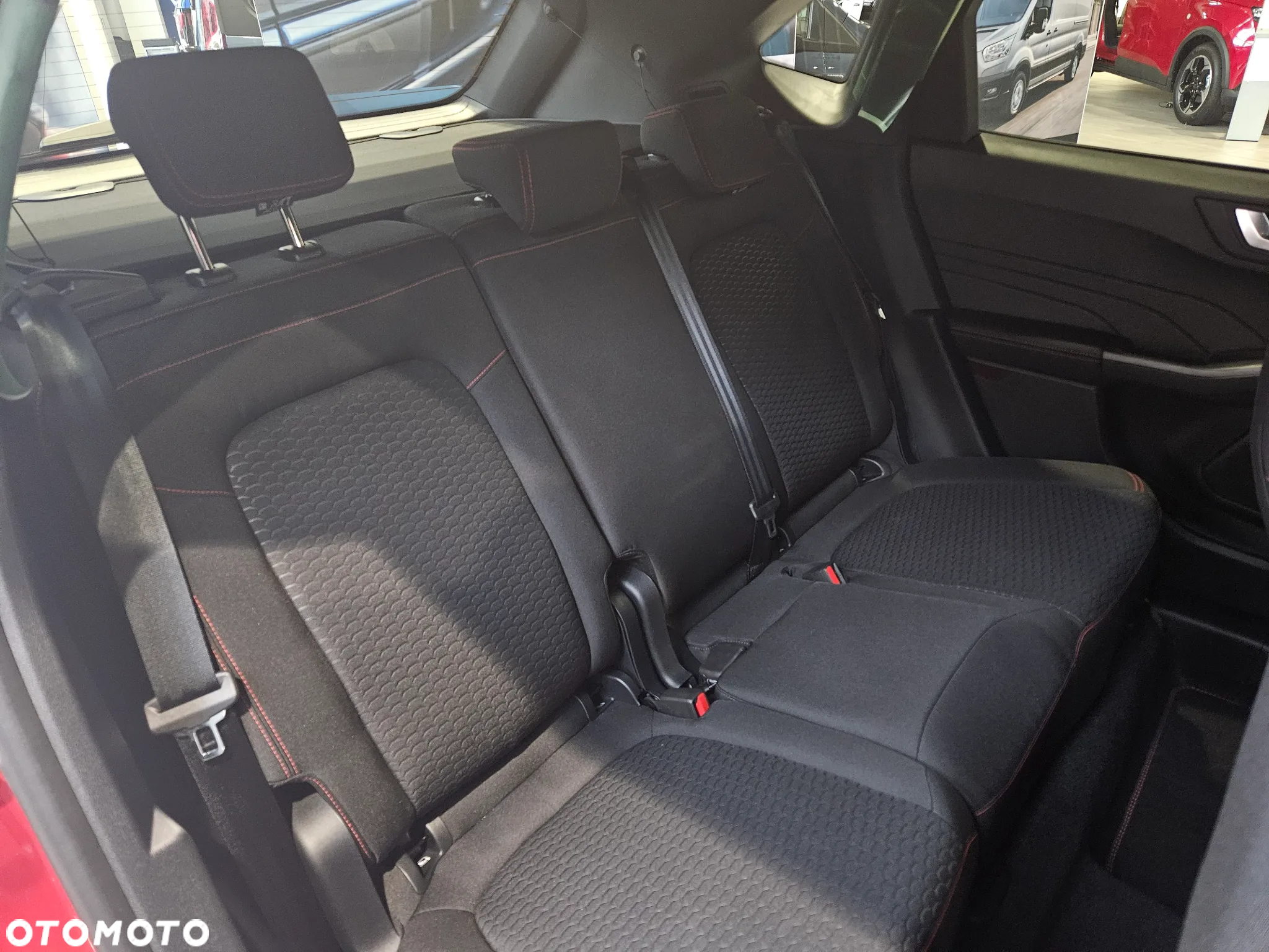 Ford Kuga 1.5 EcoBoost FWD ST-Line - 8