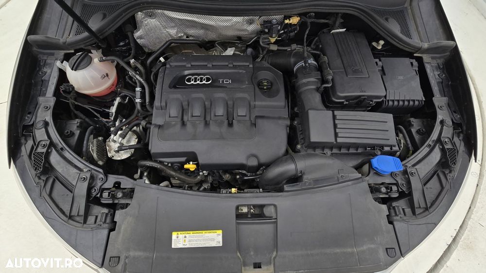 Audi Q3 2.0 TDI Quattro Stronic Design - 24