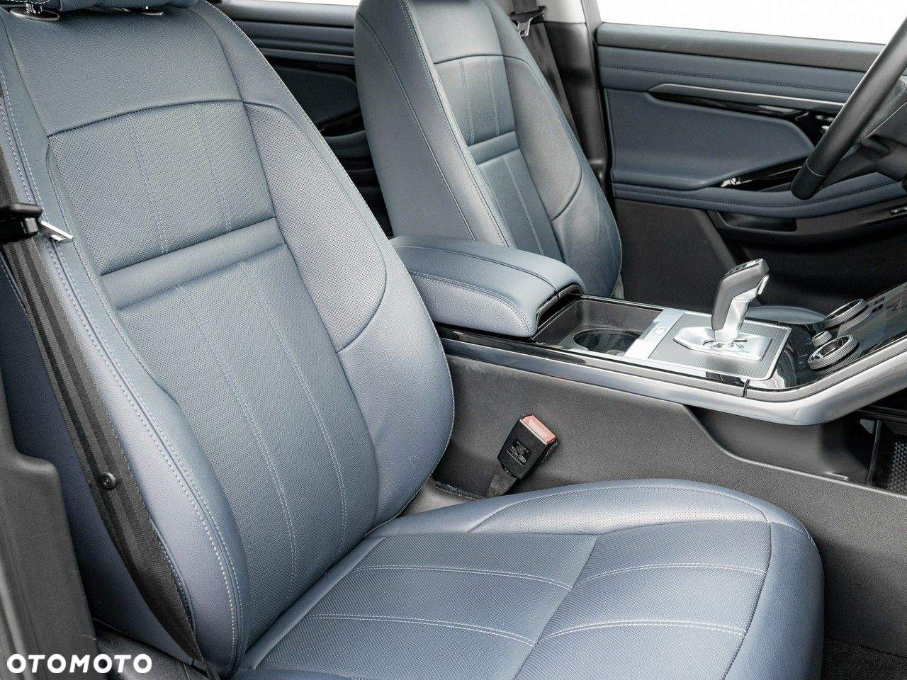 Land Rover Range Rover Evoque - 35