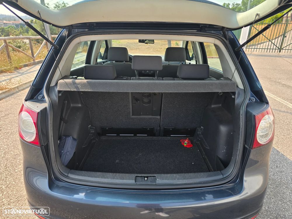 VW Golf Plus 1.9 TDi Trendline AC - 11