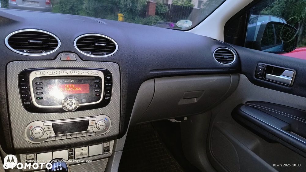 Ford Focus 1.8 FF Amber X - 11