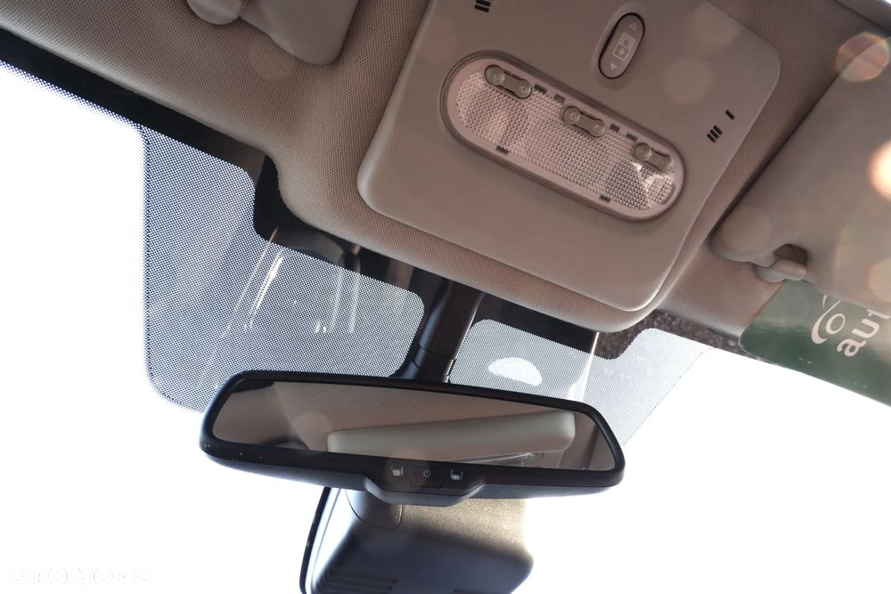 Nissan Qashqai 1.6 DCi Xtronic N-Connecta - 20